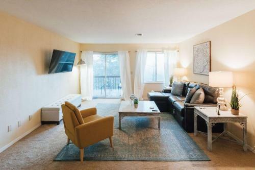 Apartamento Stylish Elegant Getaway King Bed Deck Views