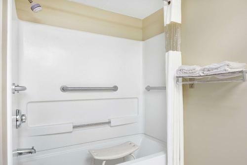 Motel Days Inn Haw River