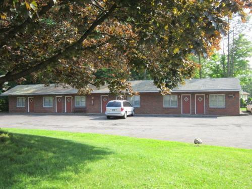 Cadet Motel