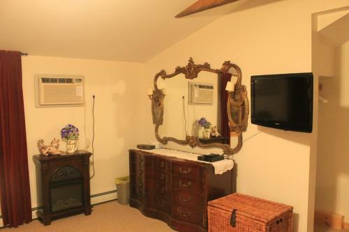 Gateway Lodge