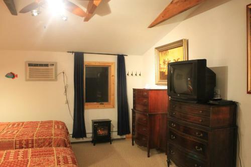 Gateway Lodge