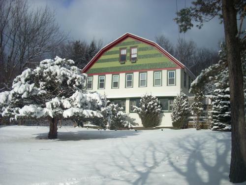 Gateway Lodge