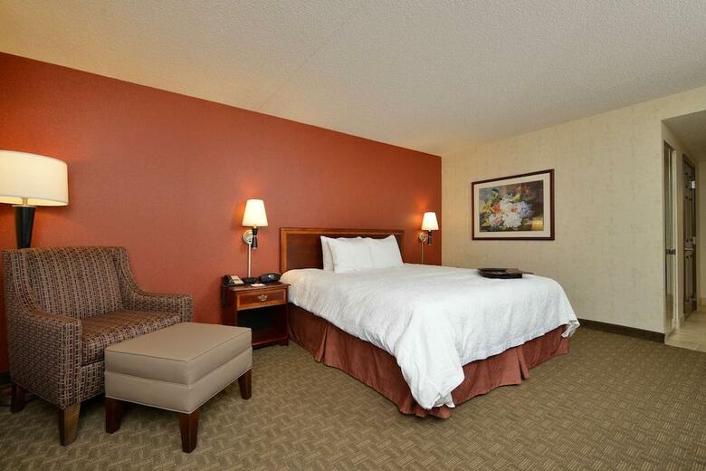 Hotel Hampton Inn East Aurora