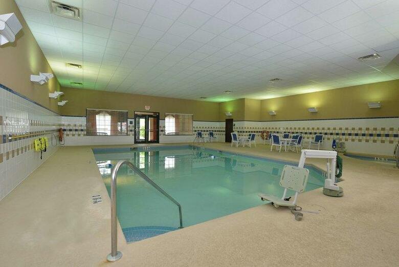 Hotel Hampton Inn East Aurora