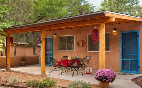 Casa Escondida Bed & Breakfast
