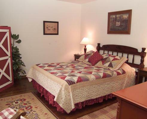 Posada La Perla At Gregory House Country Inn & Restaurant