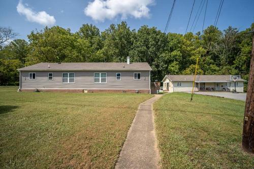 Oak Ridge Charmer II 7 Miles From Windrock