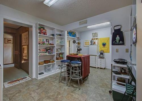 Far Horizons #416 By Aunt Bug's Cabin Rentals