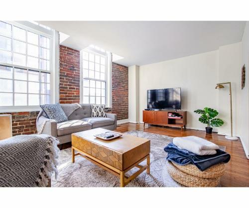 Apartamento Unique Old City Loft - Minutes From Market Square