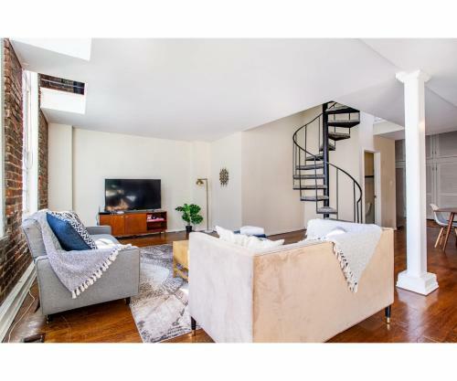 Apartamento Unique Old City Loft - Minutes From Market Square