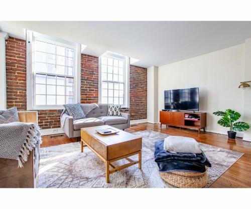 Apartamento Unique Old City Loft - Minutes From Market Square