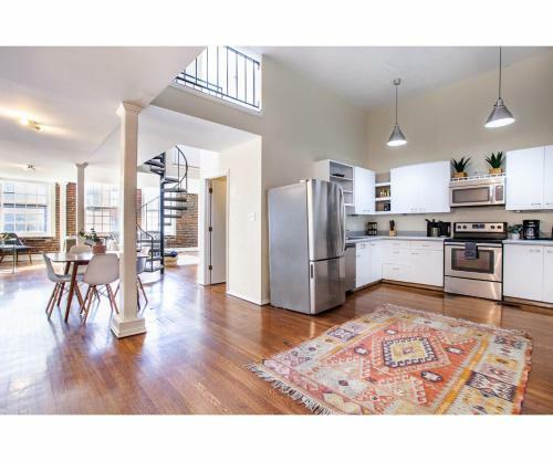 Apartamento Unique Old City Loft - Minutes From Market Square