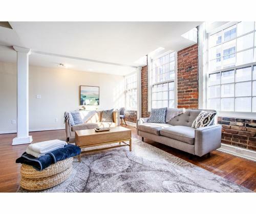 Apartamento Unique Old City Loft - Minutes From Market Square