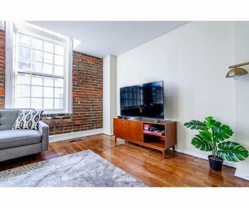 Apartamento Unique Old City Loft - Minutes From Market Square