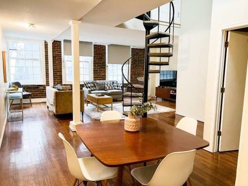 Apartamento Unique Old City Loft - Minutes From Market Square