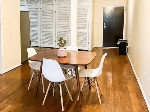 Apartamento Unique Old City Loft - Minutes From Market Square