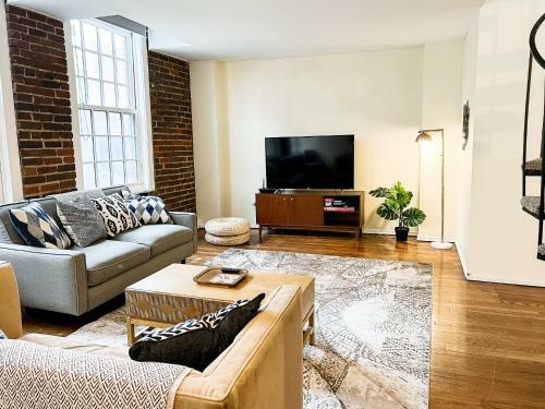 Apartamento Unique Old City Loft - Minutes From Market Square