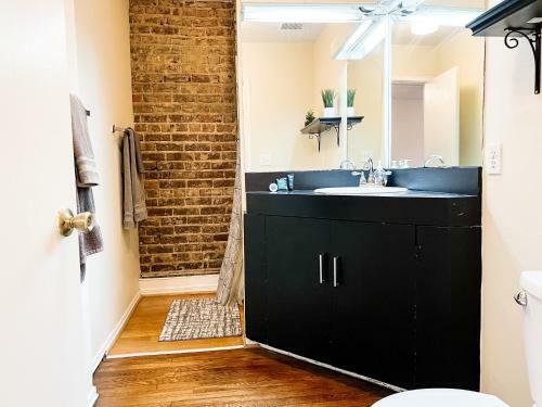 Apartamento Unique Old City Loft - Minutes From Market Square
