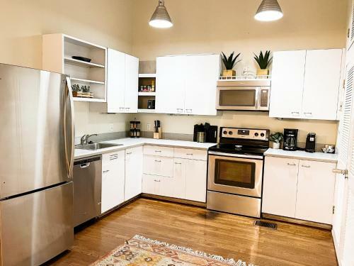 Apartamento Unique Old City Loft - Minutes From Market Square