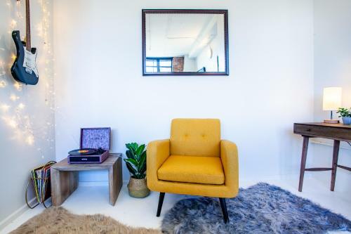 Apartamento Spacious Sterchi Loft Getaway- Downtown Getaway