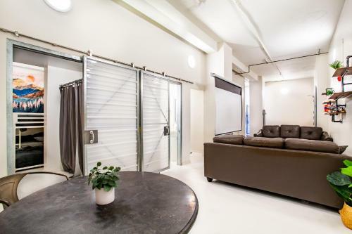 Apartamento Spacious Sterchi Loft Getaway- Downtown Getaway