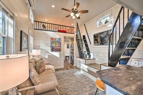 Tranquil Tiny Home With Fire Pit And Lake Access!