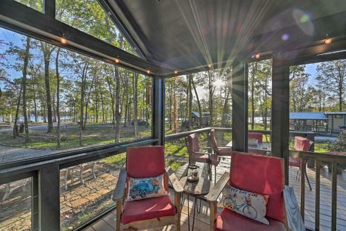 Tranquil Tiny Home With Fire Pit And Lake Access!