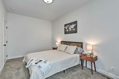 Home In Nashville Suburb Of White Bluff!