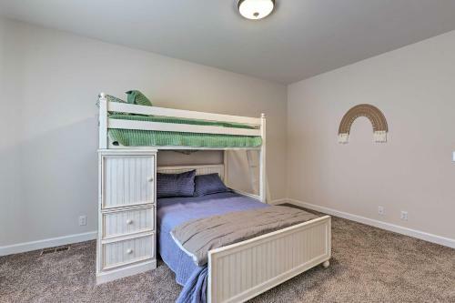 Home In Nashville Suburb Of White Bluff!
