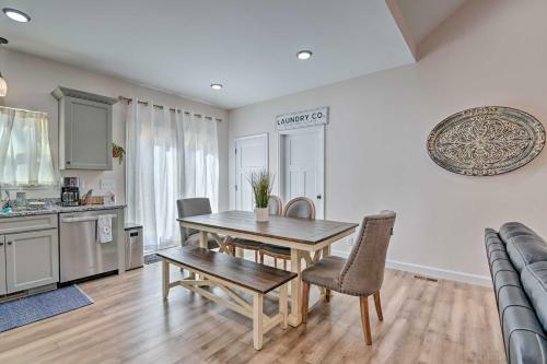 Home In Nashville Suburb Of White Bluff!