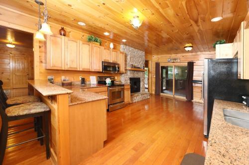 Majestic Manor Cabin