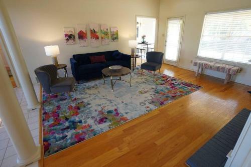 Colorful Music Inspired Home -15 Min To Memphis