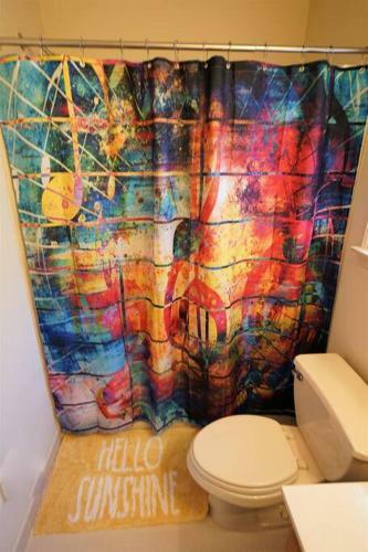 Colorful Music Inspired Home -15 Min To Memphis