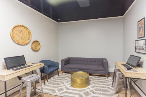 Apartamento Downtown Memphis Studio - Walk Score 85 With Balcony