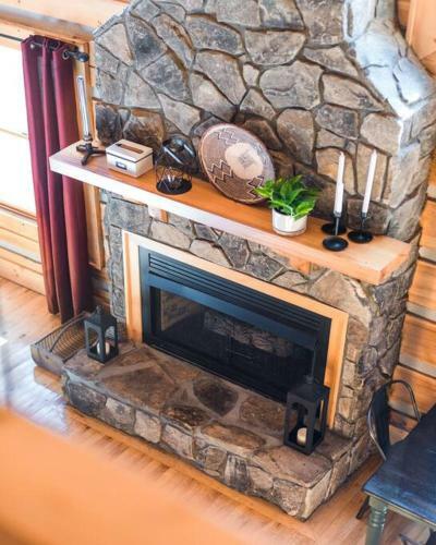 The Double Knot Log Cabin - Secluded Mountain Home