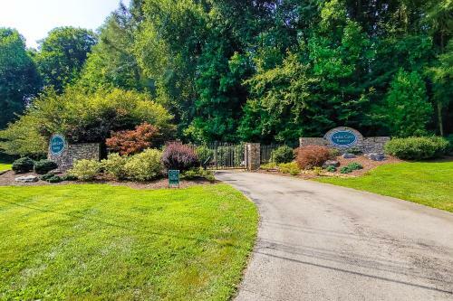 Cades Cove Escape 2