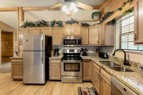 Black Bear Ridge Cabin