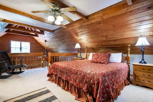 Laurel Valley Charmer With Grill And Golf Course Access