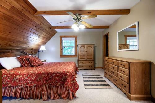 Laurel Valley Charmer With Grill And Golf Course Access