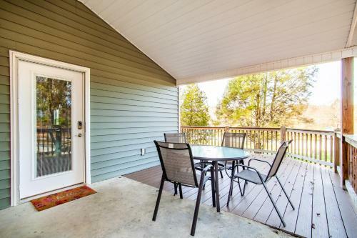 Evergreen Getaway Fire Pit And Wood Fireplace