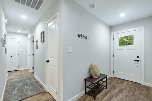 Farmhouse Style Home Centrally Located In Allen Tx
