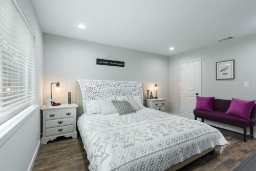 Farmhouse Style Home Centrally Located In Allen Tx