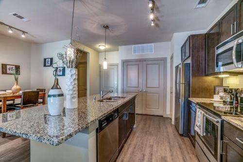 Apartamento Work Play Or Game Day 2 Bedroom 2 Bath