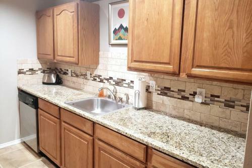 Charming Pet Friendly 3bd/2ba Home In Allen, Tx