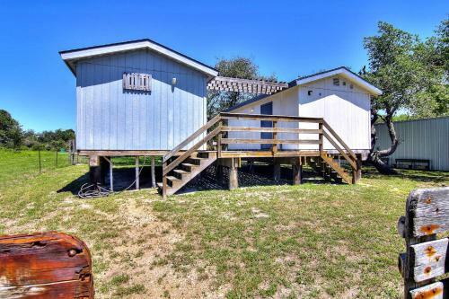 Fantasy Oaks Lodge
