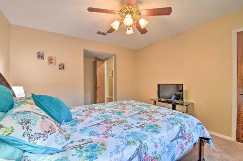 Bedford Digs With Private Pool And Rec Room!