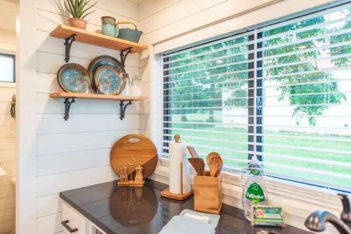 New The Brazos-tiny Home 12 Min To Downtown