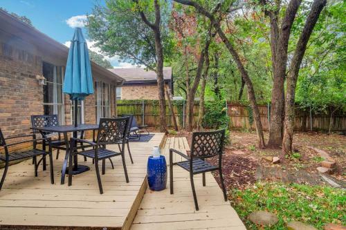 Cozy 3br Kid & Dog Friendly Home In Central Location! Home
