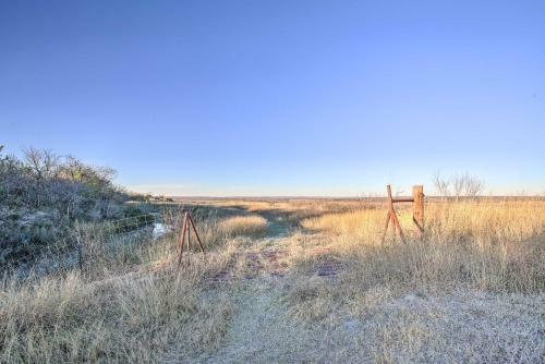 Cottage With Scenic Views 18 Mi To San Antonio