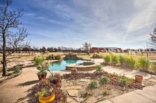 Luxurious Celina Villa On 10 Acres With Pool!